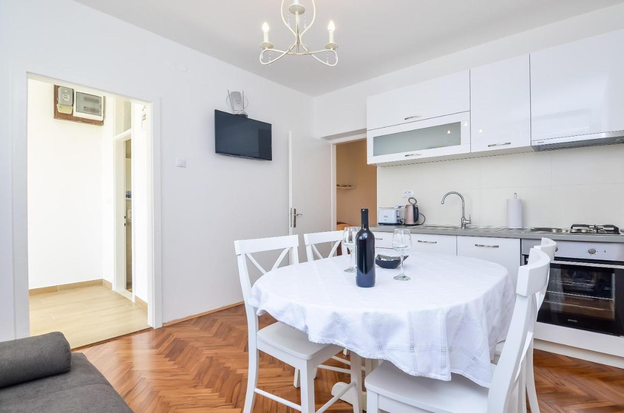 Heliva Apartament *